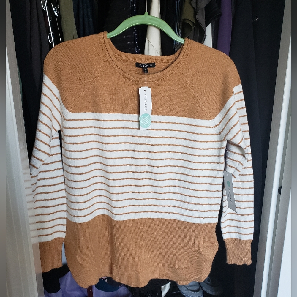 NWT PINK CLOVER JILL Crew Neck Pullover in Mustard